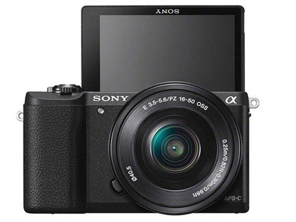  Sony Alpha a6400 Mirrorless Camera: Compact APS-C