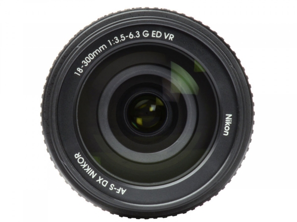 Nikon AF-S 18-300mm F/3.5-6.3G ED VR