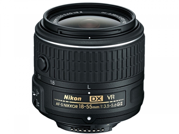 Nikon 18-55mm F/3.5-5.6G VR II