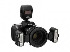 Nikon SB-R200 Speedlight Commander Kit R1-C1